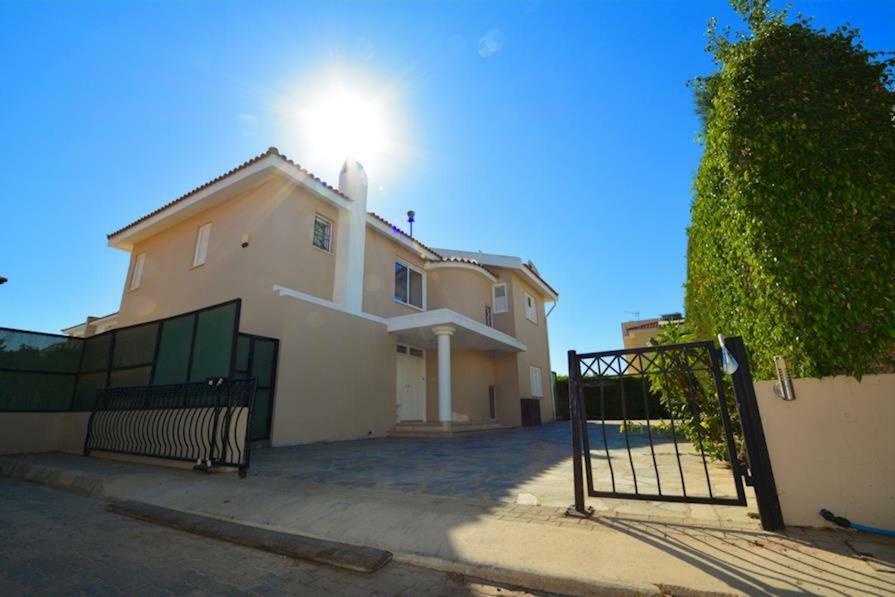 Villa Daryah Sirina Bay Πρωταράς Εξωτερικό φωτογραφία